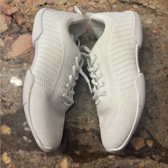 Cheer Shoes - Picture 4 of 8